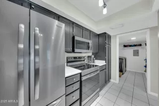 Photo #6: 6848895 Listing