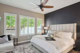 Photo #4: 6848896 Listing