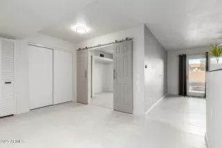 Photo #4: 6848950 Listing 