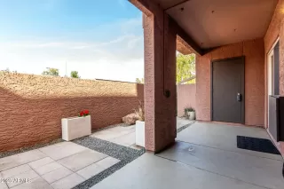 Photo #5: 6848950 Listing 