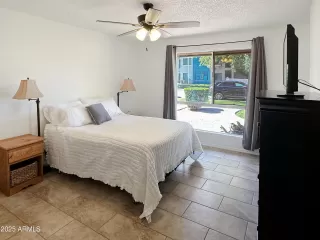 Photo #6: 6849218 Listing