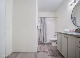 Photo #6: 6849336 Listing