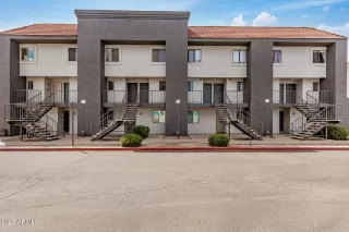 More Details about MLS # 6849602 : 1215 E LEMON STREET#222
