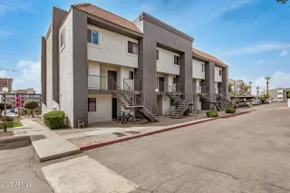 Photo #2: 6849602 Listing