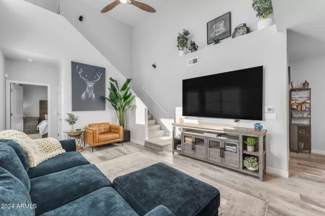 MLS: 6849733 Condo For Sale