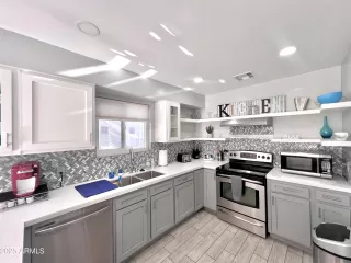 More Details about MLS # 6849848 : 850 S RIVER DRIVE#1085