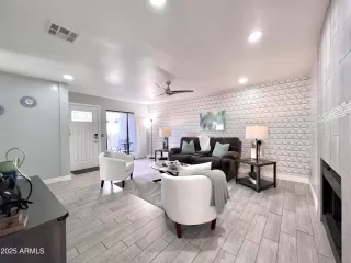 Photo #2: 6849848 Listing 