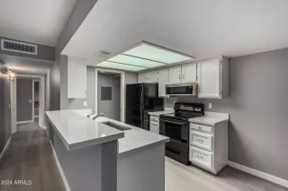 Photo #1: 6849988 Listing 