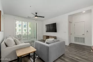 Photo #1: 6849998 Listing