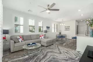 Photo #3: 6850009 Listing