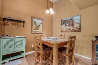 Photo #6: 6850061 Listing