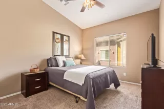 Photo #3: 6850089 Listing 