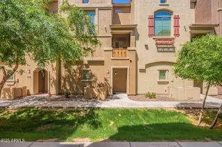 Photo #6: 6850089 Listing 