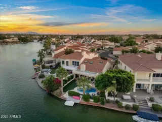 Photo #1: 6850145 Listing 