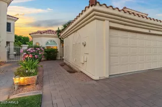 Photo #2: 6850145 Listing 