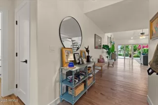 Photo #6: 6850145 Listing 