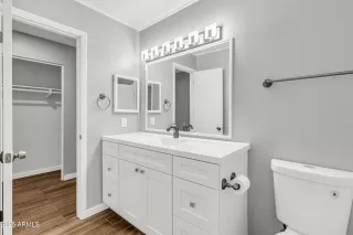 Photo #2: 6850584 Listing 