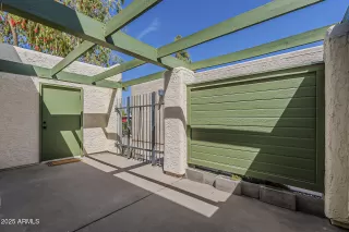 Photo #2: 6850642 Listing 