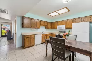 Photo #3: 6850718 Listing