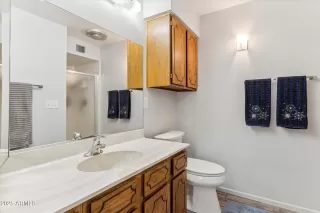 Photo #6: 6850718 Listing