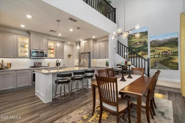 MLS: 6850829 Condo For Sale