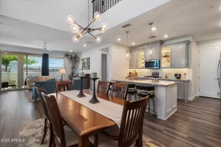 Photo #4: 6850829 Listing