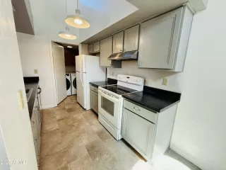 Photo #3: 6850921 Listing 