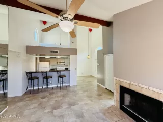 Photo #6: 6850921 Listing 