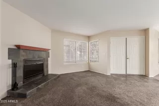 Photo #5: 6851024 Listing 