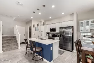 Photo #6: 6851030 Listing 