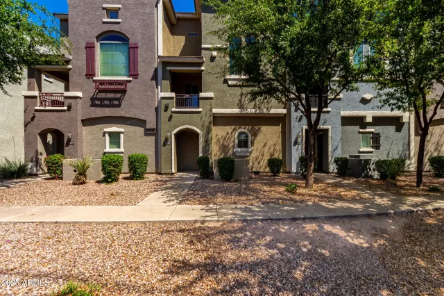 MLS: 6851456 Condo For Sale