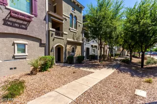 Photo #2: 6851456 Listing