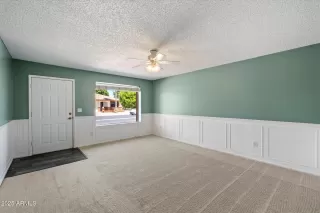 Photo #2: 6851545 Listing