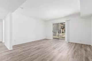 Photo #2: 6851588 Listing 