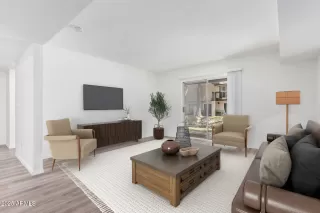 Photo #3: 6851588 Listing 