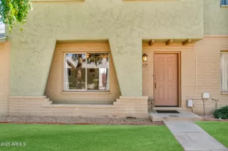 Photo #1: 6851618 Listing 