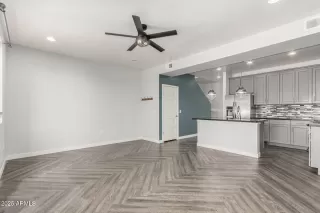 Photo #1: 6851693 Listing 