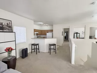 Photo #2: 6851946 Listing