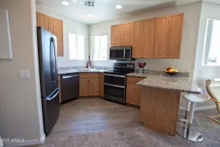 Photo #4: 6852067 Listing 