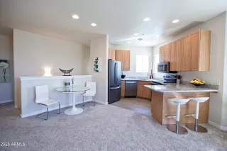 Photo #5: 6852067 Listing 