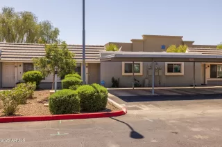 Photo #4: 6852079 Listing