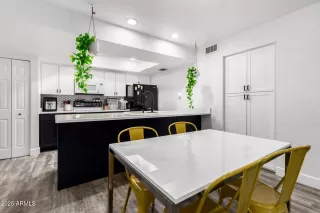 Photo #6: 6852090 Listing 