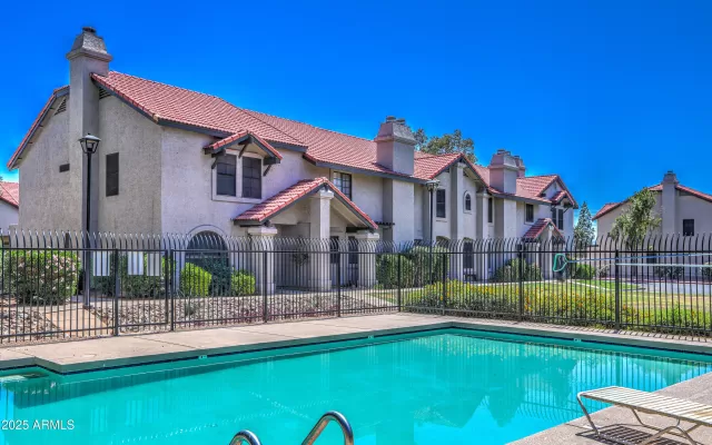 MLS: 6852256 Condo For Sale