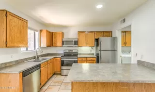 Photo #4: 6852256 Listing