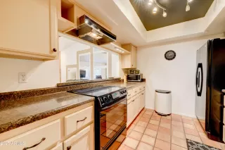 Photo #2: 6852423 Listing 