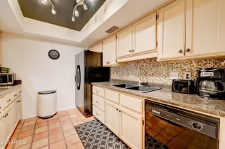 Photo #3: 6852423 Listing 