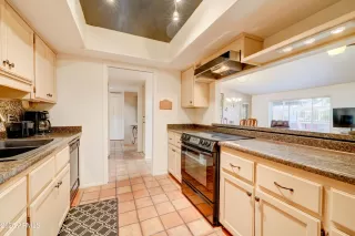 Photo #5: 6852423 Listing 