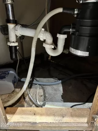 Photo #6: 6852483 Listing