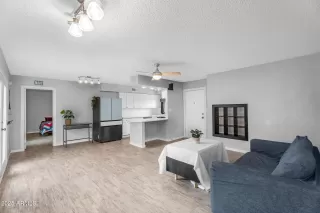 Photo #1: 6852776 Listing 