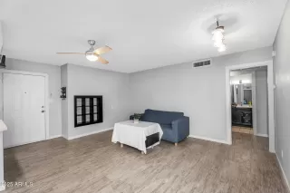 Photo #2: 6852776 Listing 